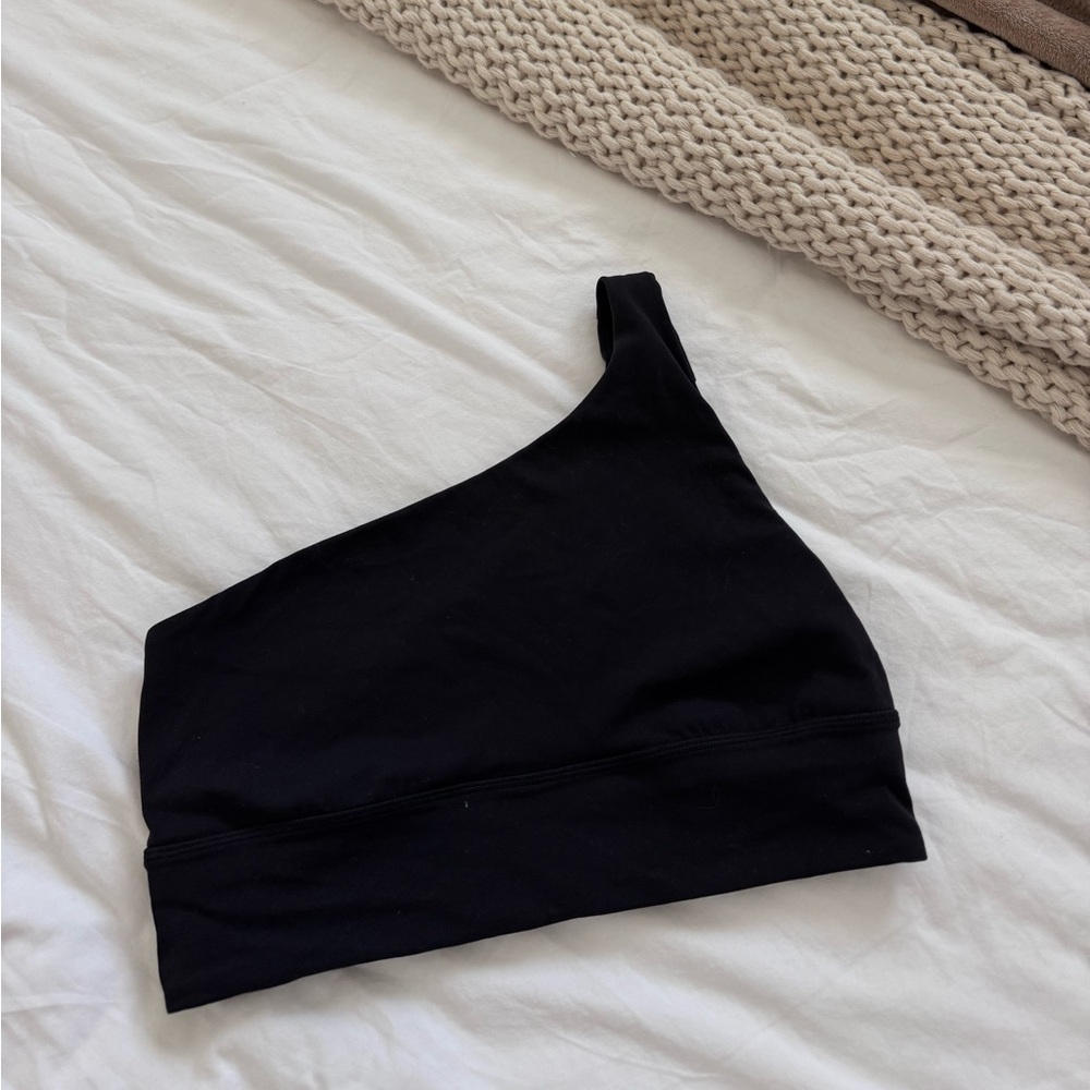 Size 10 lululemon bra black
